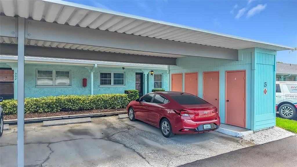 2 bed, 2.0 bath, 935 sqft, $1,550 — Photo 1