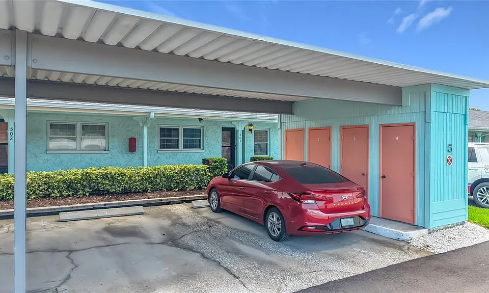 2465 Northside Dr #503