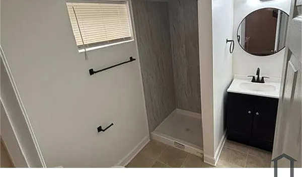 4404 Banks Pl NE — Photo 19