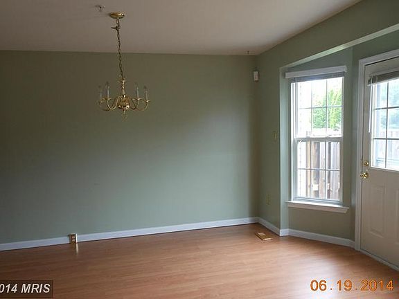 3rd image of 207 Stull Ct