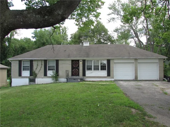 8605 Sni A Bar Rd, Kansas City, MO 64129