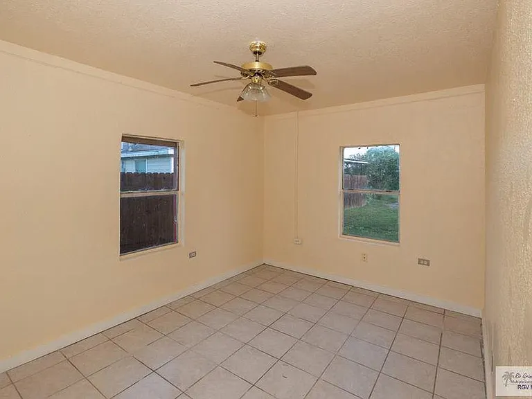 209 E Washington Ave #1 — Photo 7