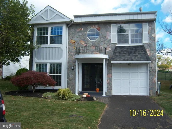 13305 Howard Arthur Dr, Philadelphia, PA 19116