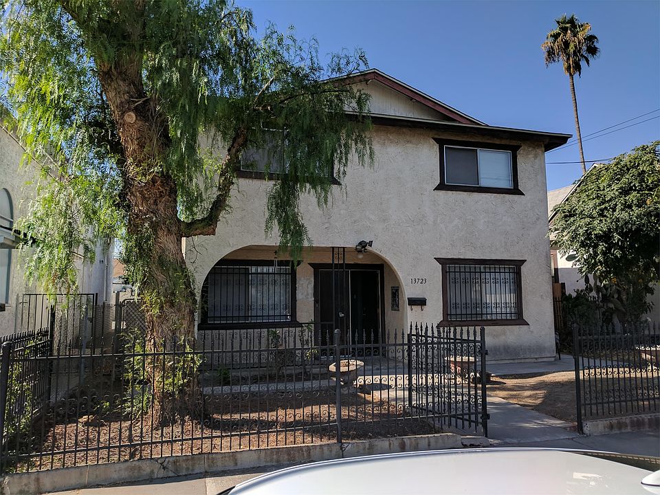 1st image of 13723 Clarkdale Ave