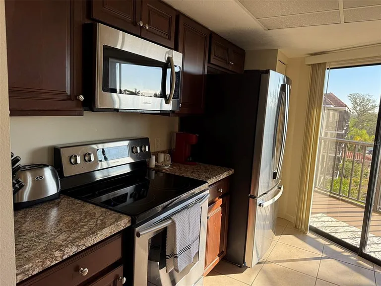 25188 Marion Ave #D-306 — Photo 7