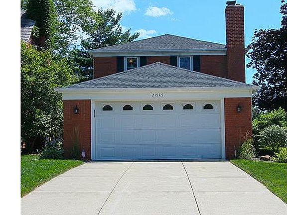 4th image of 21575 S Park Dr