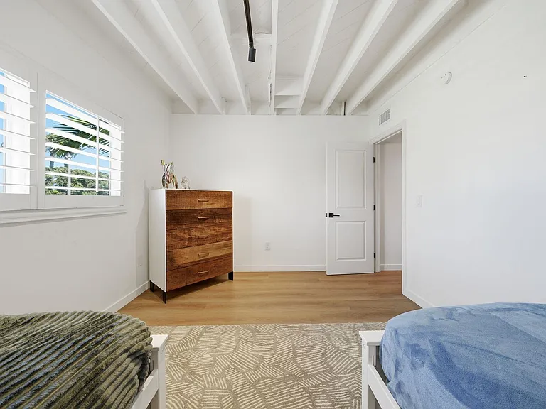 6601 Seashore Dr — Photo 12