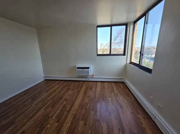 14 Ross St #2D, White Plains, NY 10603