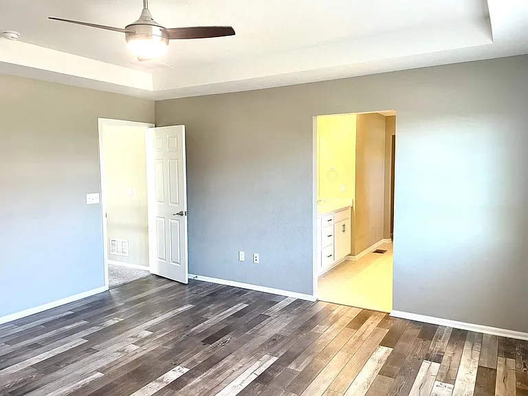 25147 E Maple Ave — Photo 18