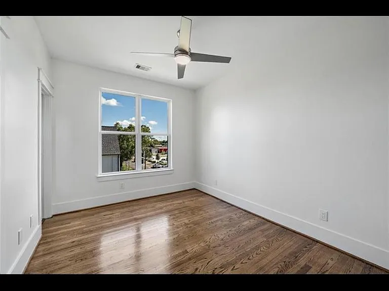 1521 Laird St #C — Photo 17
