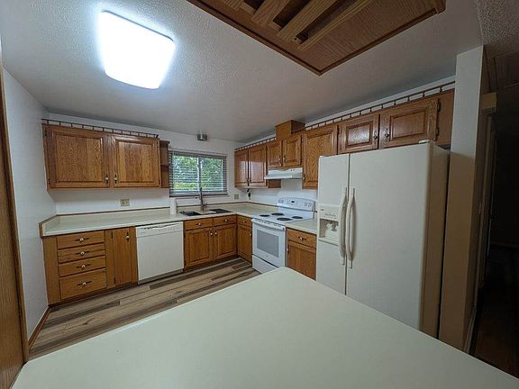 5th image of 12538 W 6th Pl
