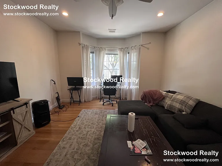 16 Gates St #1 — Photo 2