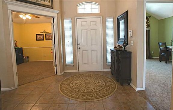 5th image of 3912 Pamela Ln