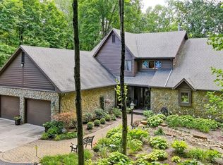 420 Leander Dr, Springfield, OH 45504