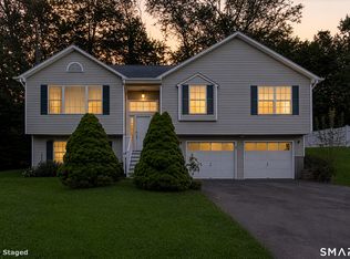 24 Wiscassett Avenue, Hamden, CT 06518