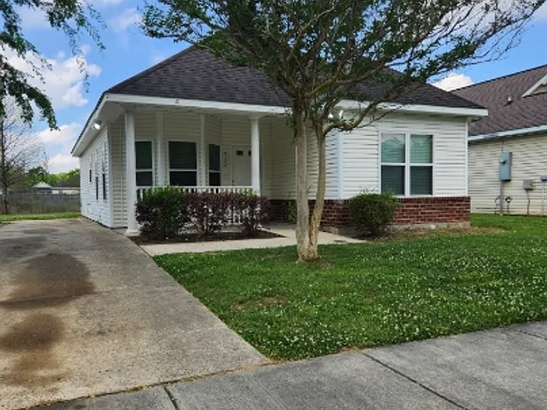 9173 Cedar Ct — Photo 2