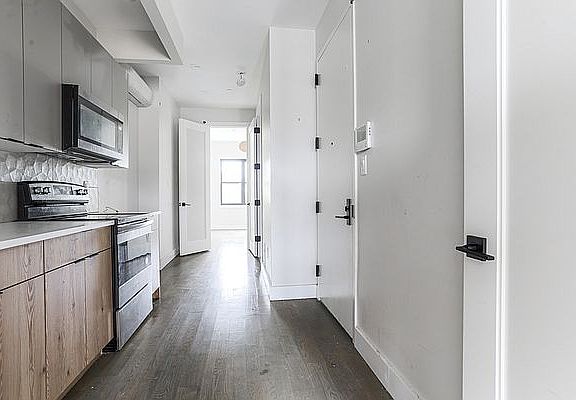 2nd image of 1281 Nostrand Ave #4F