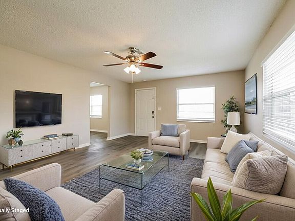 4th image of 13115 Caribbean Blvd