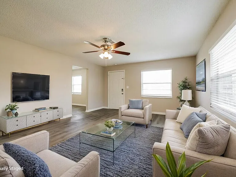 13115 Caribbean Blvd — Photo 4
