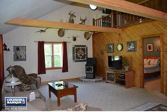 2nd View living room