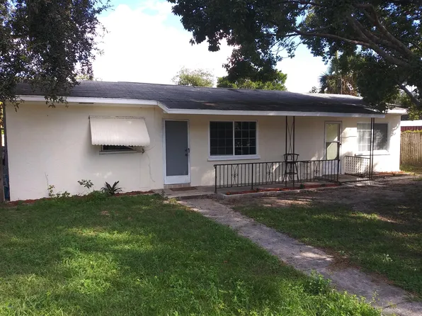 2955 Hartman Ln, Mims, FL 32754