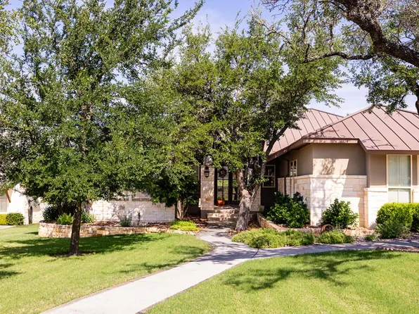 1009 Club House Rd, Kerrville, TX 78028