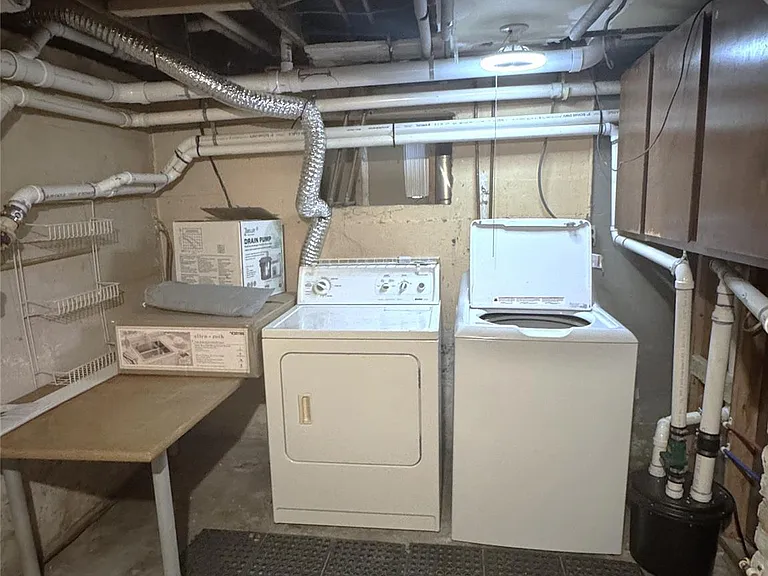 17 Bridge Ln #B — Photo 11
