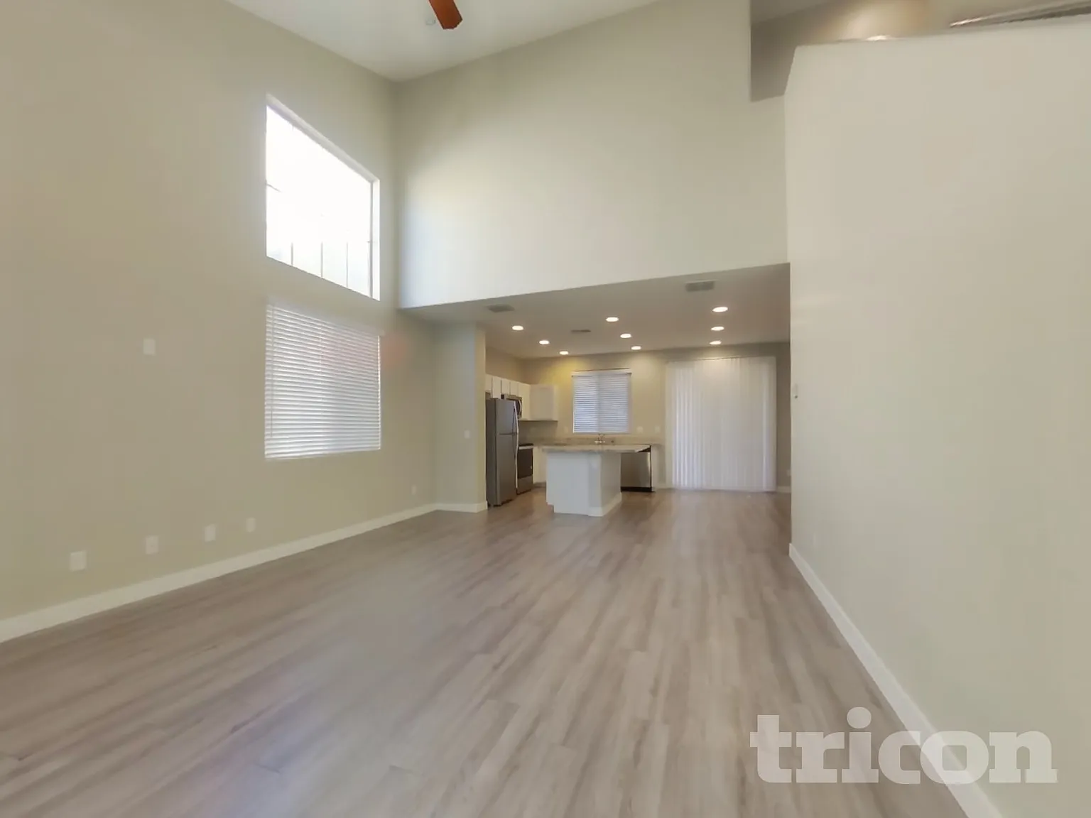 2642 E Danbury Road Phoenix AZ — Photo 2