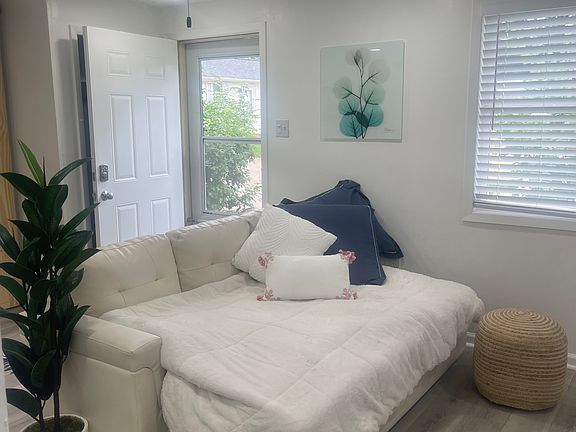 5th image of 1216 Reese Ave #1216