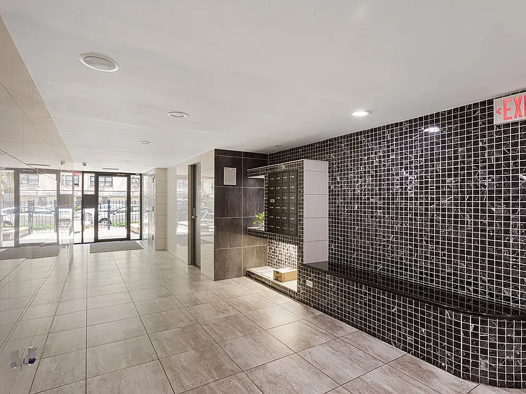 6012 N Kenmore Ave — Photo 14