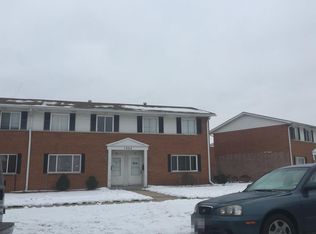 1334 Monomoy St APT B, Aurora, IL 60506
