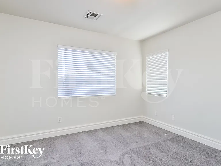 9742 Marcelline Ave — Photo 11