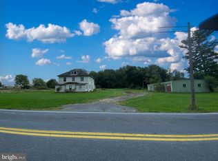 1040 Cider Press Rd, Chambersburg, PA 17202