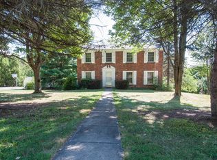 200 E Edgewood Dr, McMurray, PA