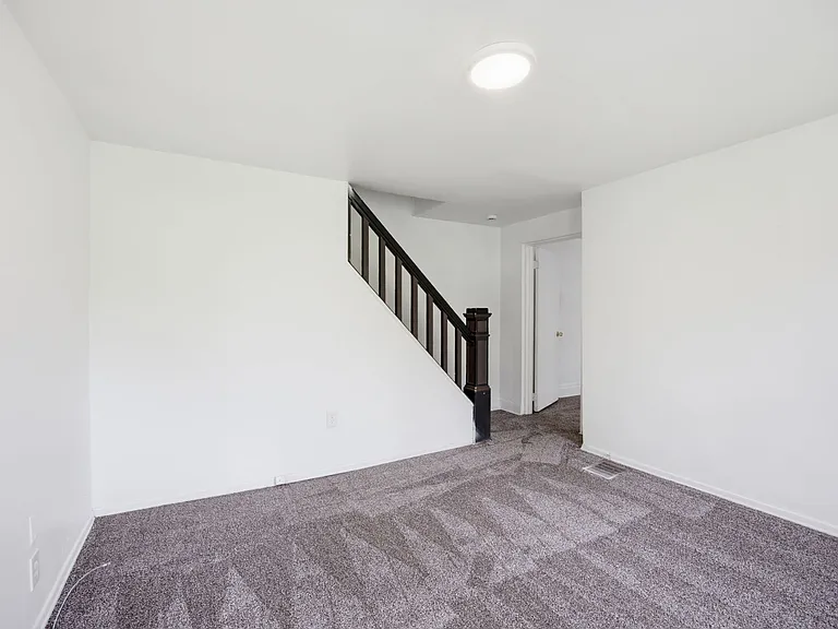 2906 Chester St — Photo 10