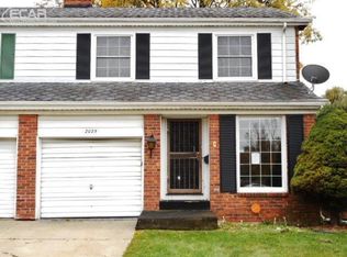 2025 Crestbrook Ln, Flint, MI 48507