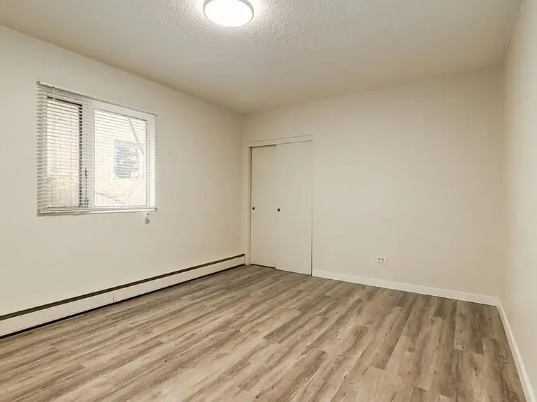 1028 13th Ave SW #6 — Photo 9