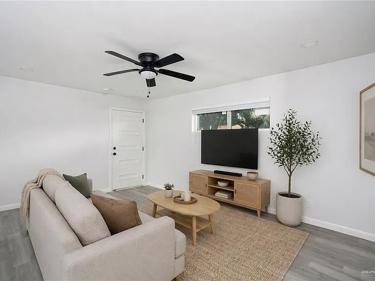1107 Shasta Ave #1 — Photo 6