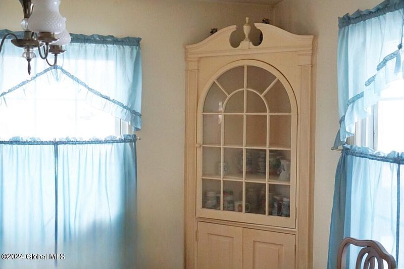 5th image of 23 Olive Street