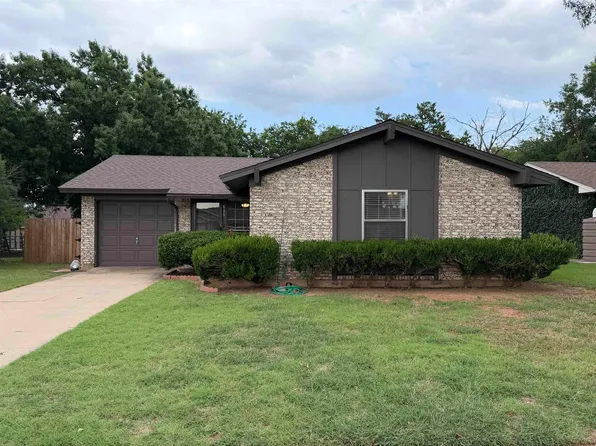 4836 Lovers Ln, Wichita Falls, TX 76310