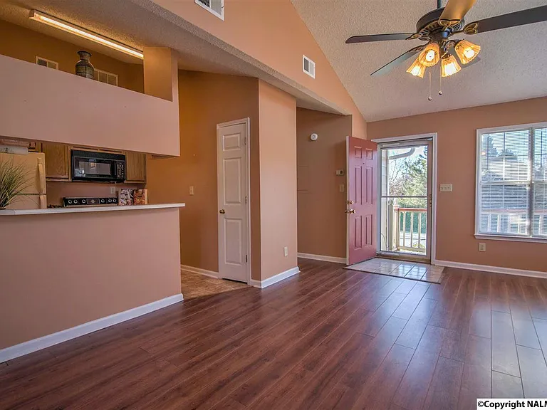 192 Waters Edge Ln — Photo 6
