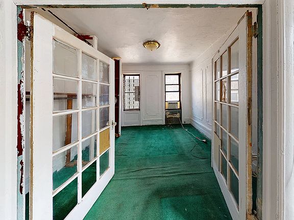 4th image of 1993 Amsterdam Ave APT 64