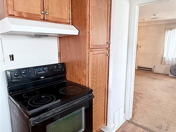 2nd image of 6356 Rutland St