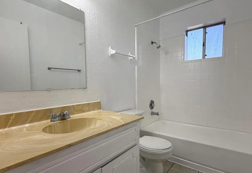2 bed, 850 sqft, $1,100 — Photo 4