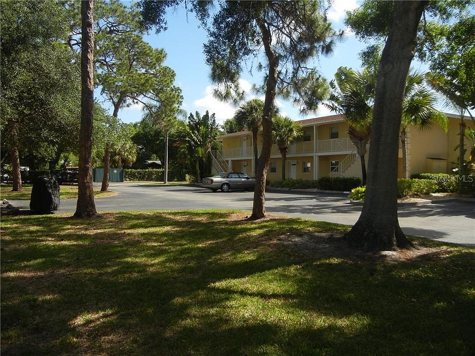 1st image of 960 La Costa Cir Unit 4