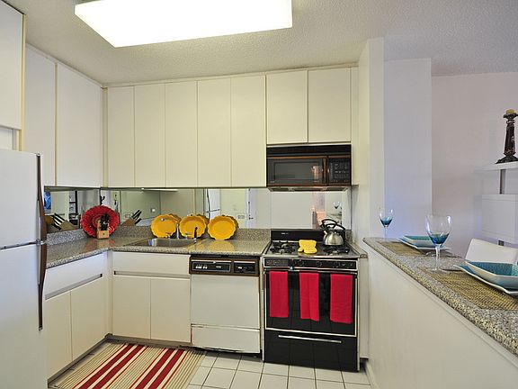 3rd image of 22-26 W 15th St APT 12D