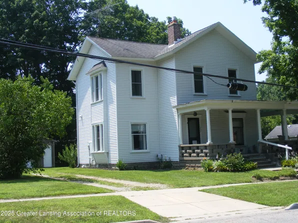 1002 Water St, Eaton Rapids, MI 48827