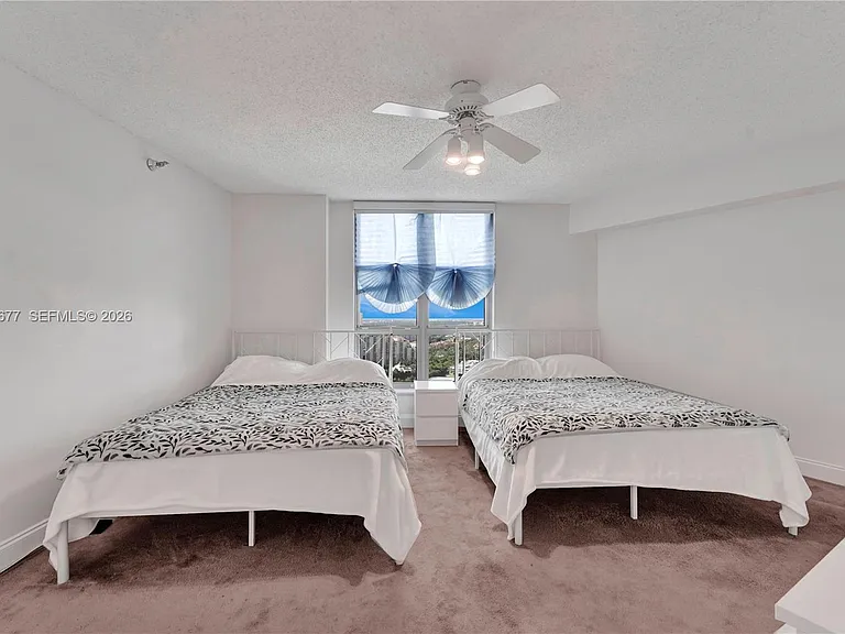 3500 Mystic Pointe Dr #3302 — Photo 21