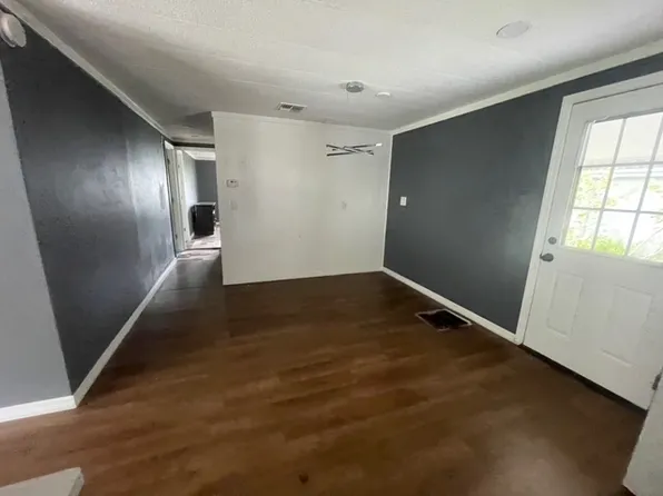 7001 142nd Ave N #229, Largo, FL 33771