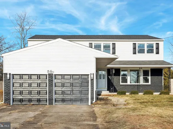 5 S Syracuse Dr, Cherry Hill, NJ 08034